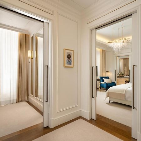 Corinthia Grand Hotel Du Boulevard Bukarest Exteriör bild